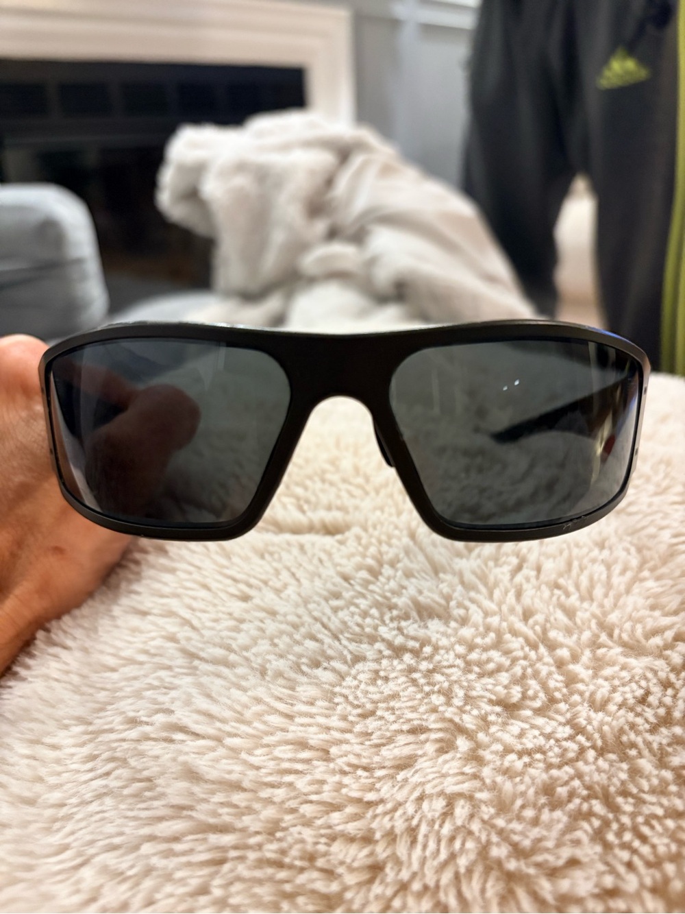 Men's Black Gatorz Wraparound Polarized Sunglasses
